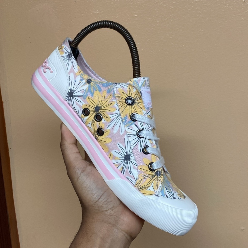 Rocket Dog Jazzin Floral Print Sneakers - Picture 11 of 16
